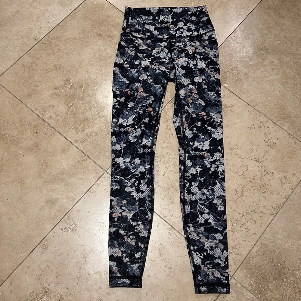 Lululemon Leggings Size 4